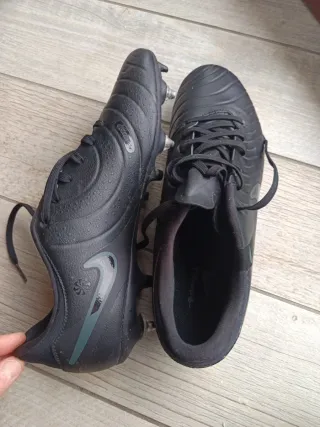 Scarpe calcio Nike uomo nere tacchetti ferro