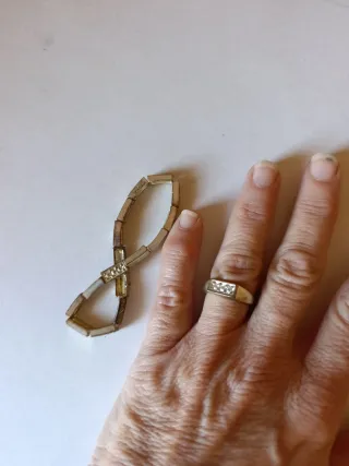 Conjunto pulsera y anillo bisutería.