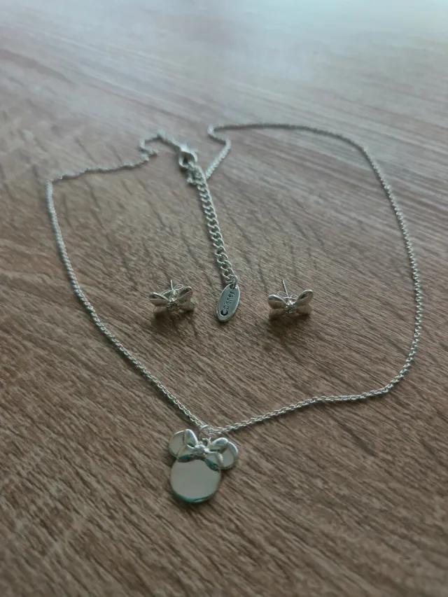 Conjunto Collar y Pendientes Minnie Disney