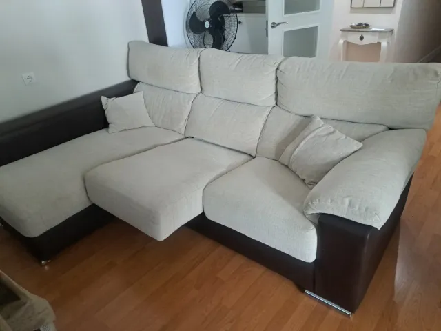 Chaiselongue tela y piel beige/marrón