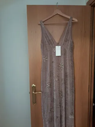 Vestido Zara con abalorios sin estrenar