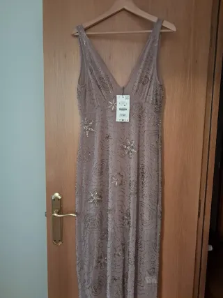Vestido Zara con abalorios sin estrenar
