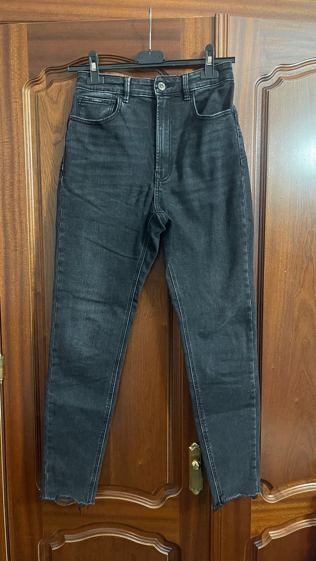 Pantalones Stradivarius