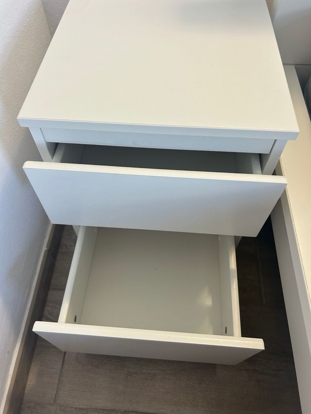 Letto matrimoniale MALM IKEA con materasso e 2 comodini