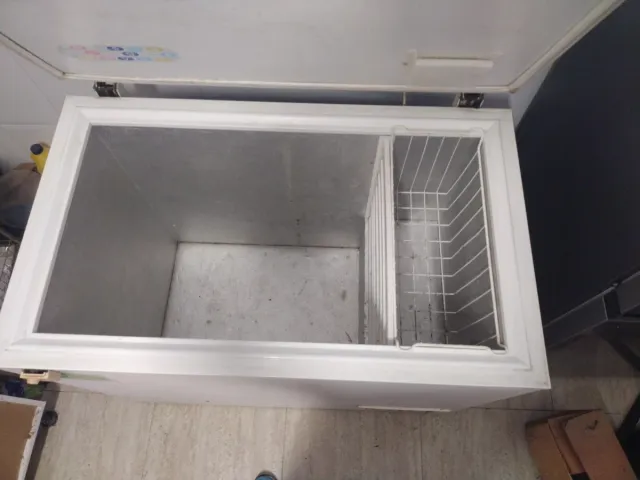 Arcón Congelador Blanco CROLLS.