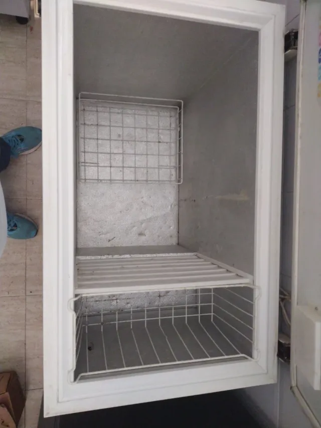 Arcón Congelador Blanco CROLLS.