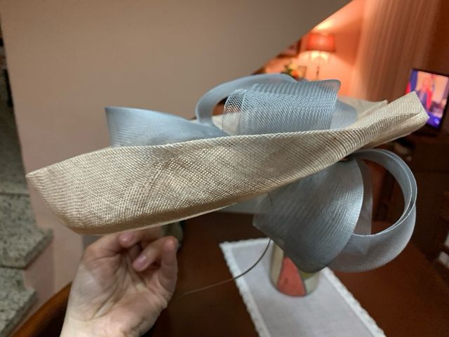 Tocado ceremonia rosa empolvado y gris con lazo