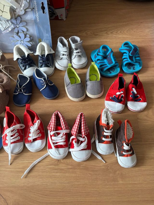 Lote zapatos bebé desde recién nacido hasta el 19.