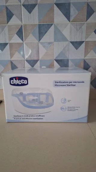 Esterilizador Microondas Biberones. Marca Chicco.