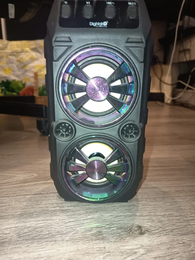 Altavoz Digivolt Preto Multicor