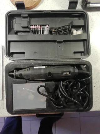 Mini Herramienta Rotatoria con Accesorios