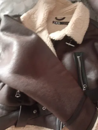 Cazadora Biker Zara Marrón Forrada