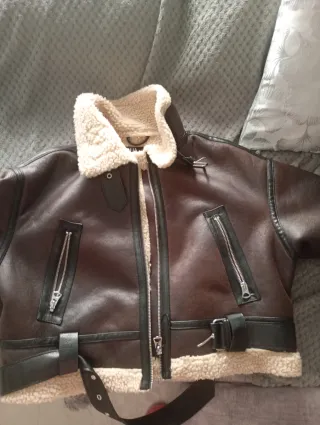 Cazadora Biker Zara Marrón Forrada