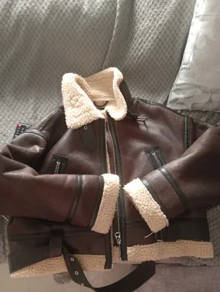 Cazadora Biker Zara Marrón Forrada