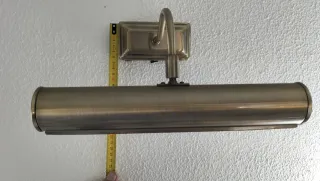 Lámpara de pared antigua