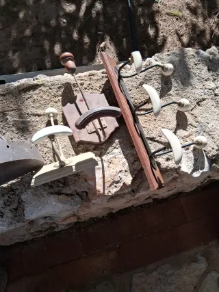 Lote perchas decorativas y aplique forja