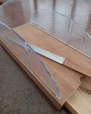 Tagliere Mulino Bianco con coltello