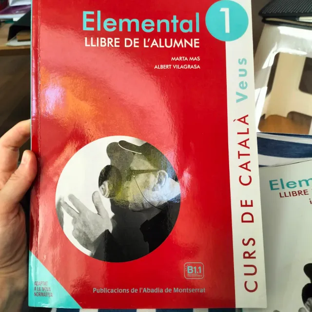 Veus. Elemental. Llibre d'exercicis i gramàtica...