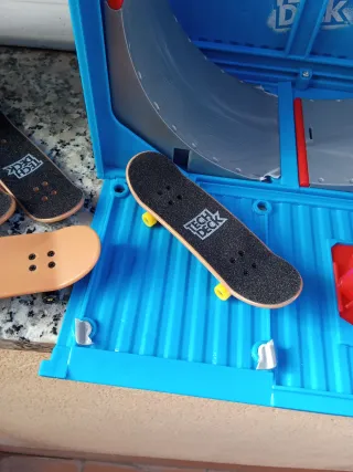 Tech Deck Caja de Herramientas y Contenedor