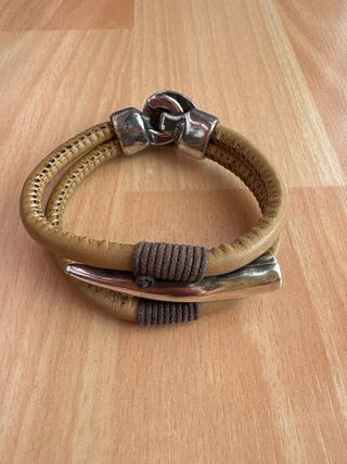 Pulsera UNO DE 50 Cuero y Plata