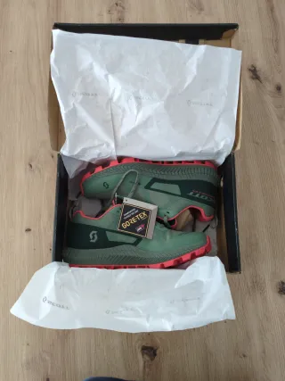 Zapatillas Scott Trail Running Mujer Verde/Rojo