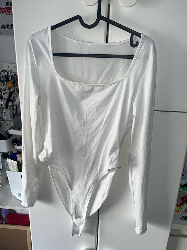 Body manga larga escote cuadrado