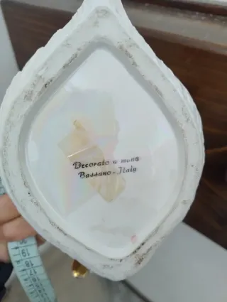 Sottovaso a forma di cigno in ceramica Bassano