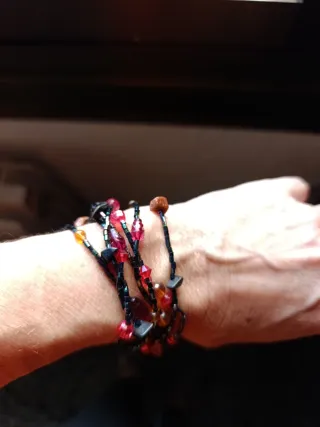 Pulsera bisutería multicolor con cuentas
