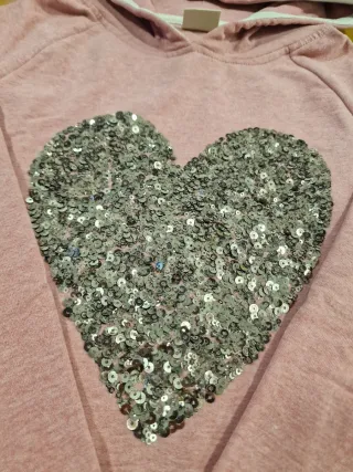 Sudadera Zara niña corazón lentejuelas 11/12 años.