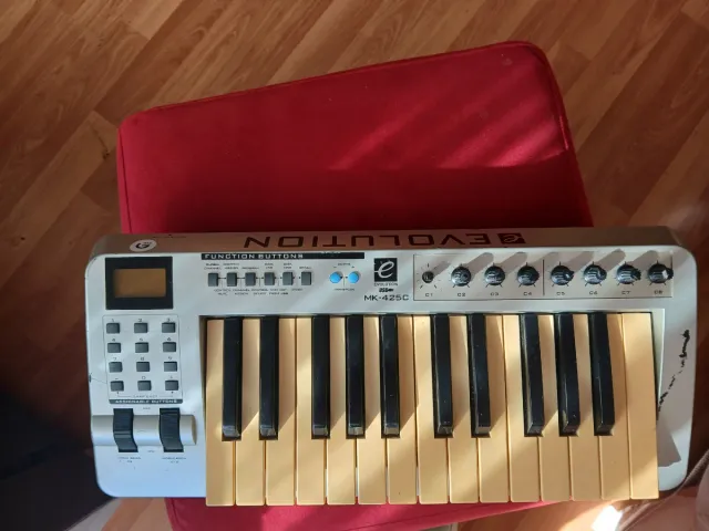 Controller MIDI Evolution MK-425C