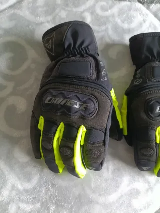 Guantes Dainese D-DRY Negro/Verde Fluor.