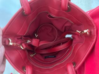 Bolso de mano tejido rojo