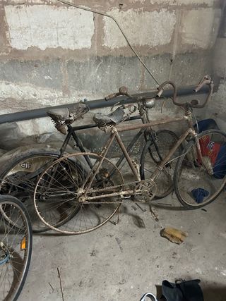 Lote de bicicletas antiguas