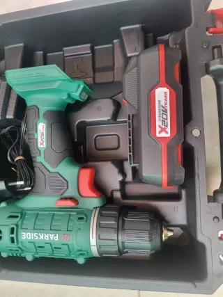 Atornilladora taladradora Parkside 20v nueva