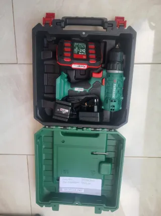 Atornilladora taladradora Parkside 20v nueva