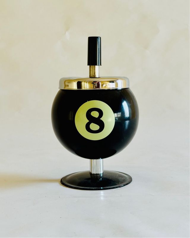 Cenicero Bola 8 Billar