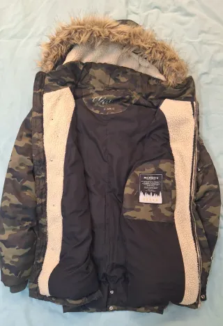 Parka abrigo militar color camuflaje con capucha