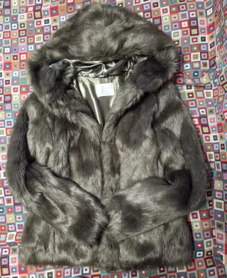 Abrigo pelo con capucha GAS