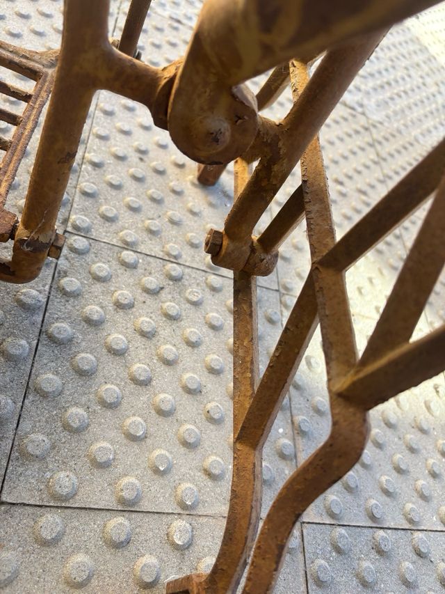 Base máquina coser Wertheim