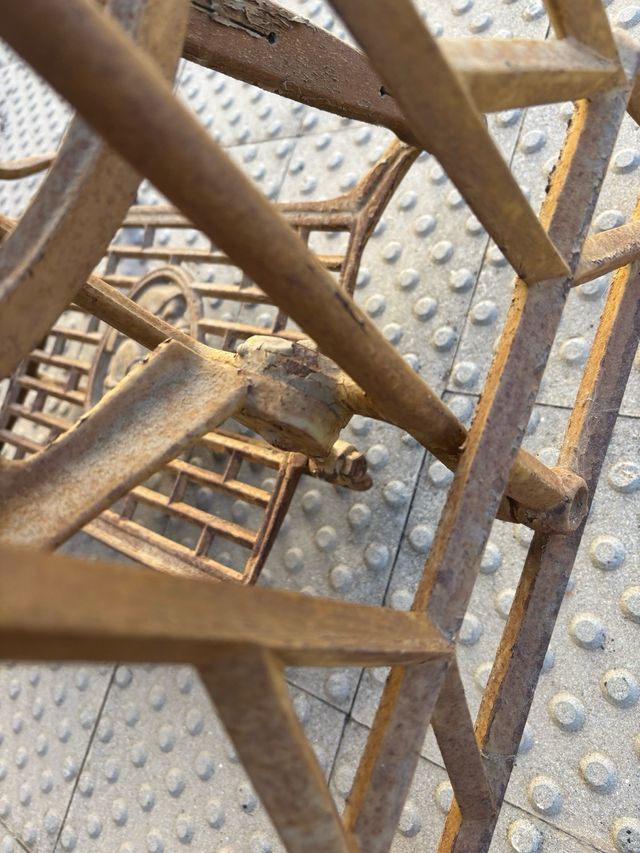 Base máquina coser Wertheim