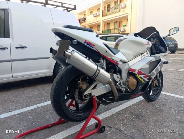 Honda VTR 1000 SP leer por favor