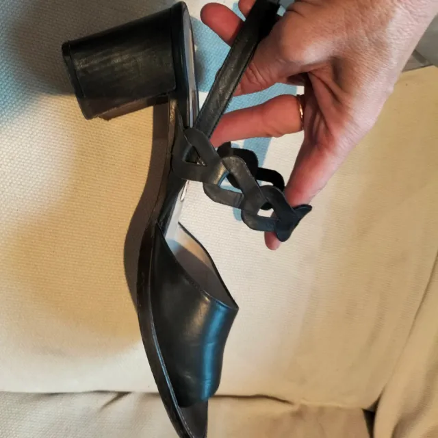 Sandalias de cuero tacón azul oscuro T.38