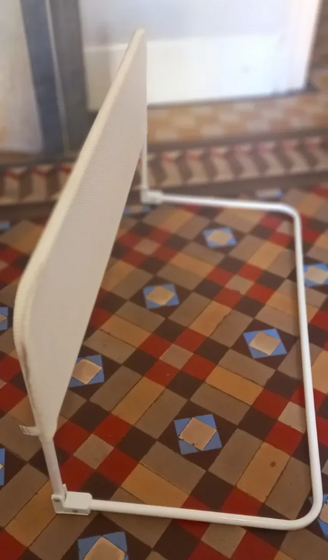 Barra de seguridad para cama