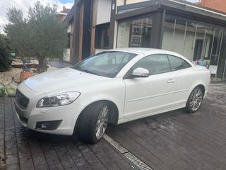 Volvo C70 2012