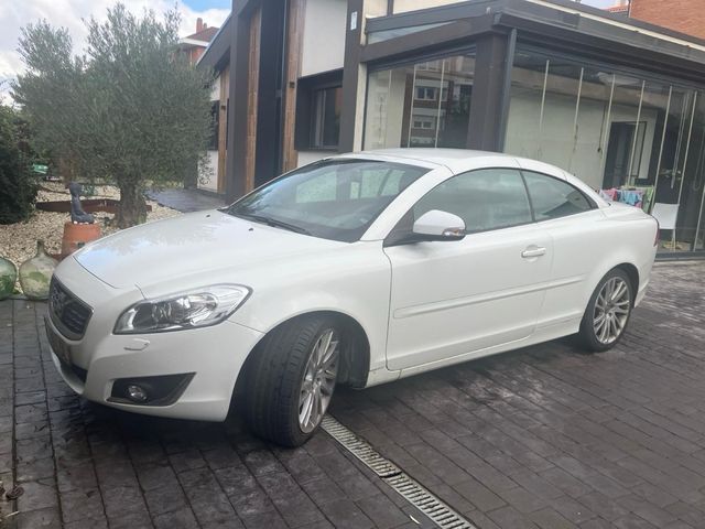 Volvo C70 2012