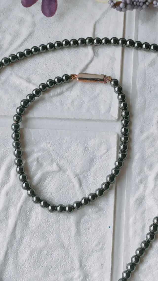 Conjunto collar y pulsera hematíes