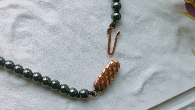 Conjunto collar y pulsera hematíes