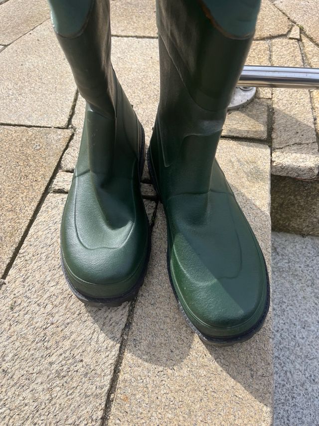 Botas de pesca altas talla 42. SIN ESTRENAR