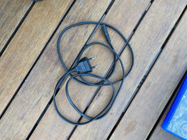 PS4 (PlayStation 4) Nera + 3 Giochi