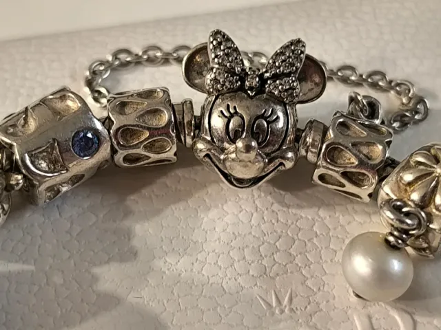 Pulsera Pandora Disney 18 charms IMPECABLE
